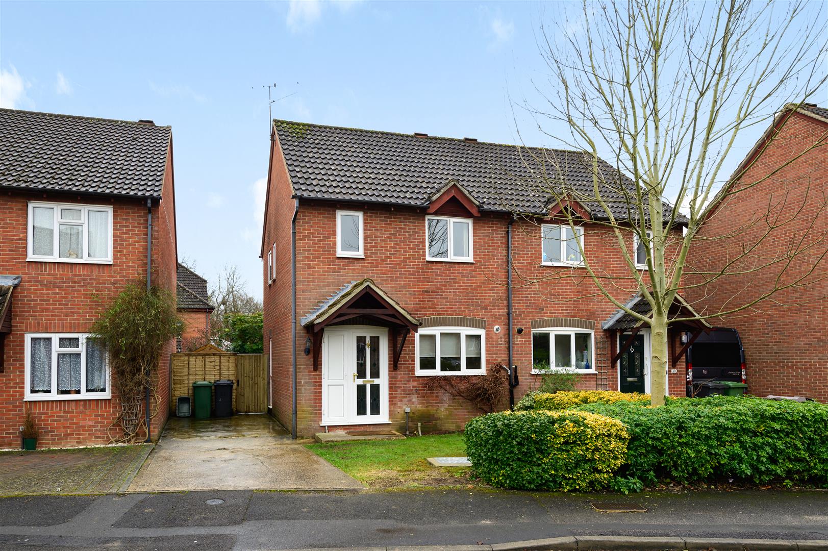 Renown Way, Chineham, Basingstoke The Property Explorer Service