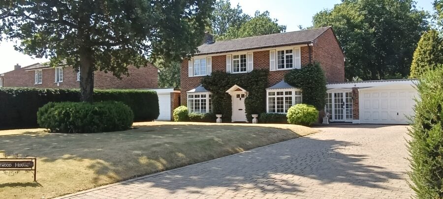 Nutwood House