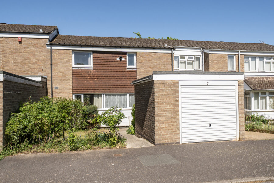 Cleveland Close, Basingstoke, RG22