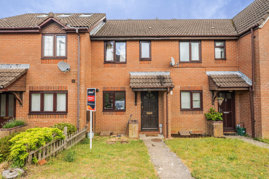 Eton Close, Hatch Warren