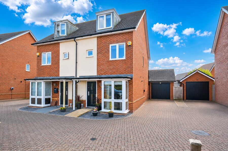 Blue Hut Way, Basingstoke, RG23