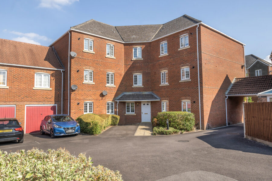 Wedderburn Avenue, Beggarwood, RG22