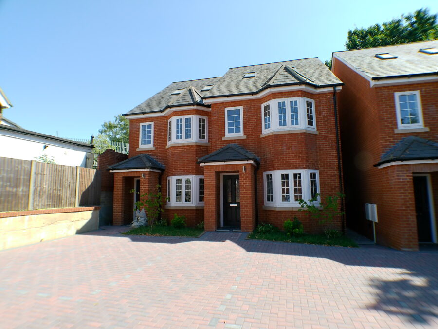 Cargate Hill, Aldershot, GU11