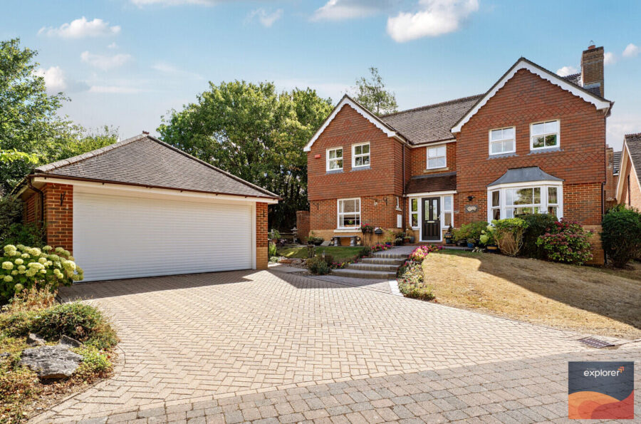 Bunting Mews, Kempshott