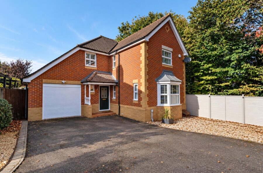 Redwing Road, Gabriel Park, Kempshott