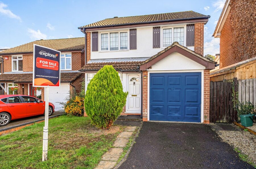 Fulmar Close, Kempshott